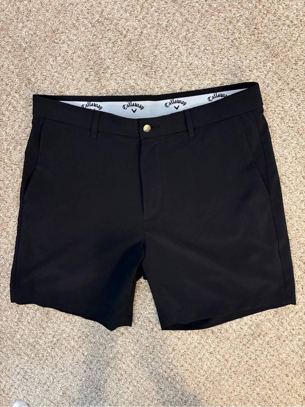 Callaway Men’s Black Flat-Front Golf Shorts